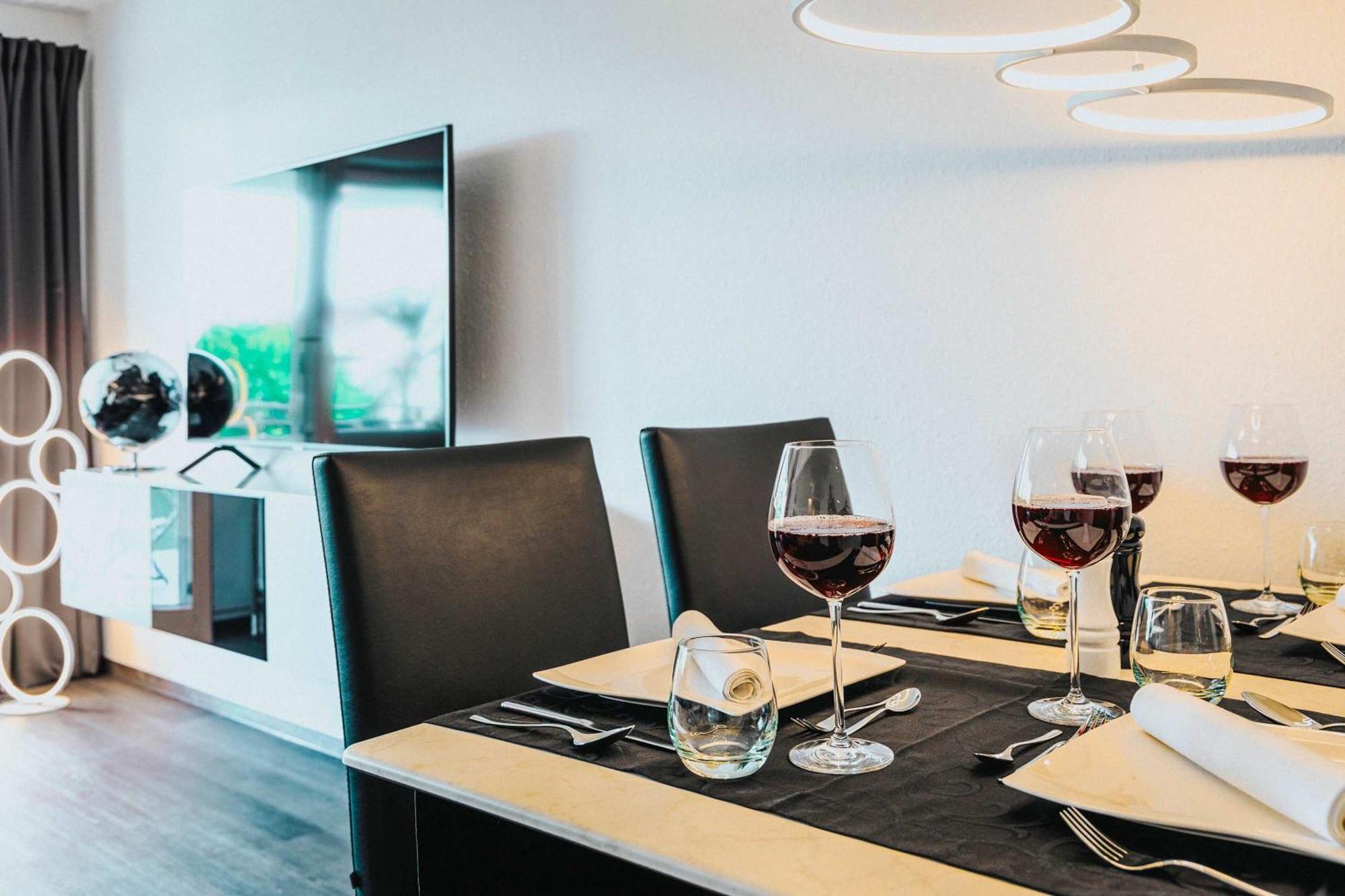 Relax Apartment Black & White FDH Екстериор снимка